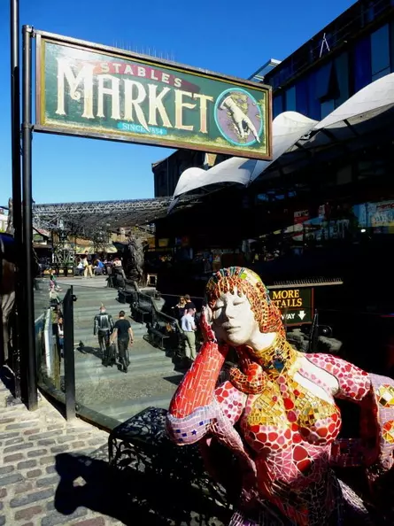 Sprachreise Stables Market London