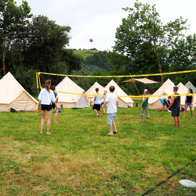 Jugendwerk Württemberg Surfcamp Comillas Volleyball