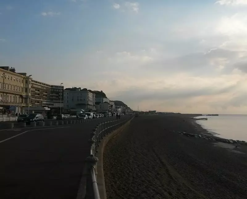 Jugendwerk Württemberg Sprachreise Hastings Strand