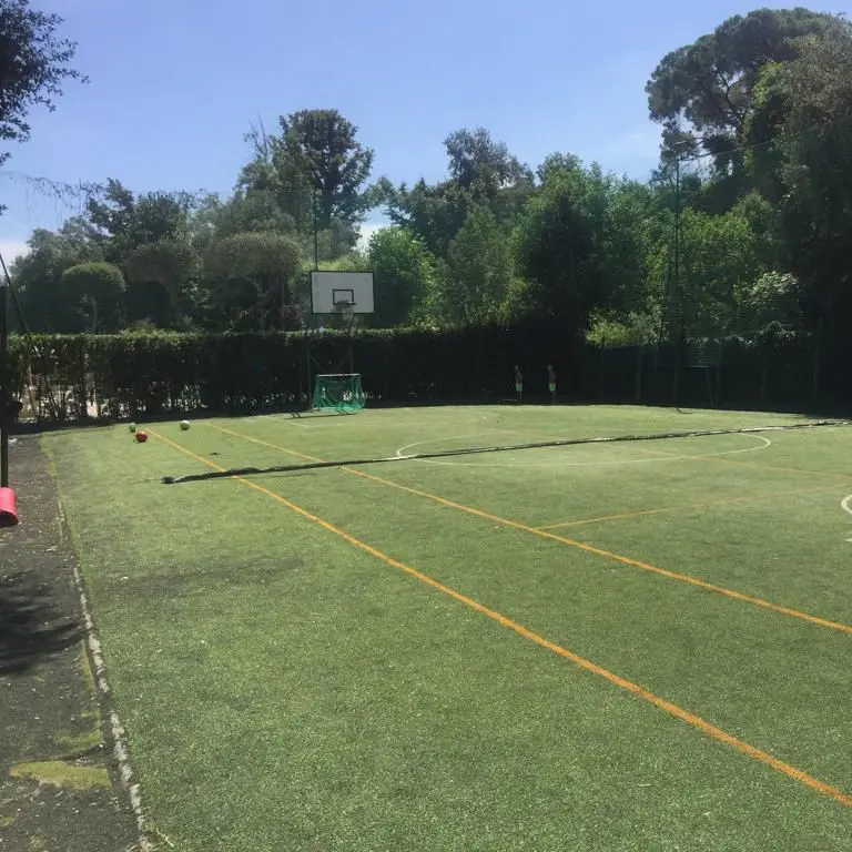 Zeltcamp Toskana Jugendwerk der AWO Württemberg Sportplatz