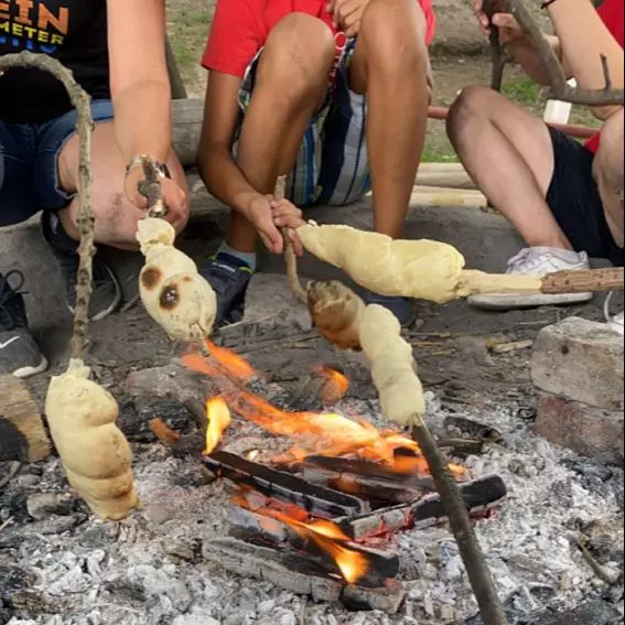 Stockbrot AKI Raitelsberg