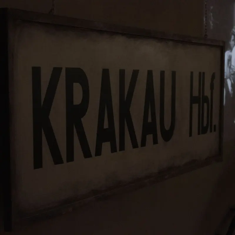 Bahnhof schild